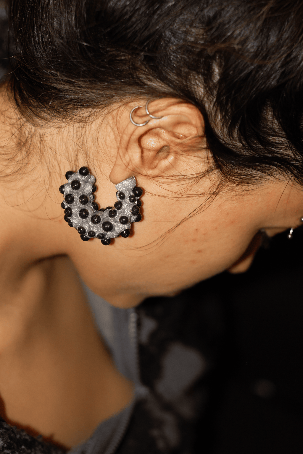Tripofobia earring (1UD)